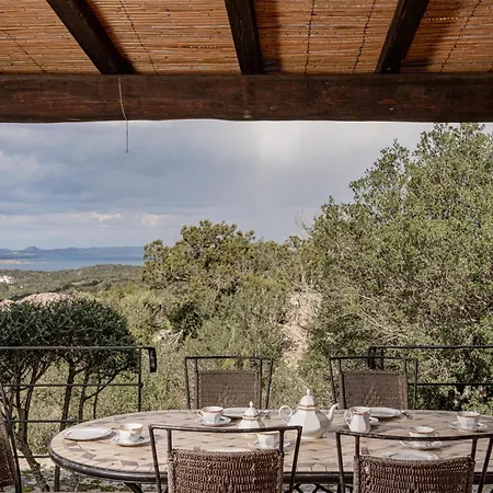 Immersa Nella Natura Con Vista Mare Villa Cannigione